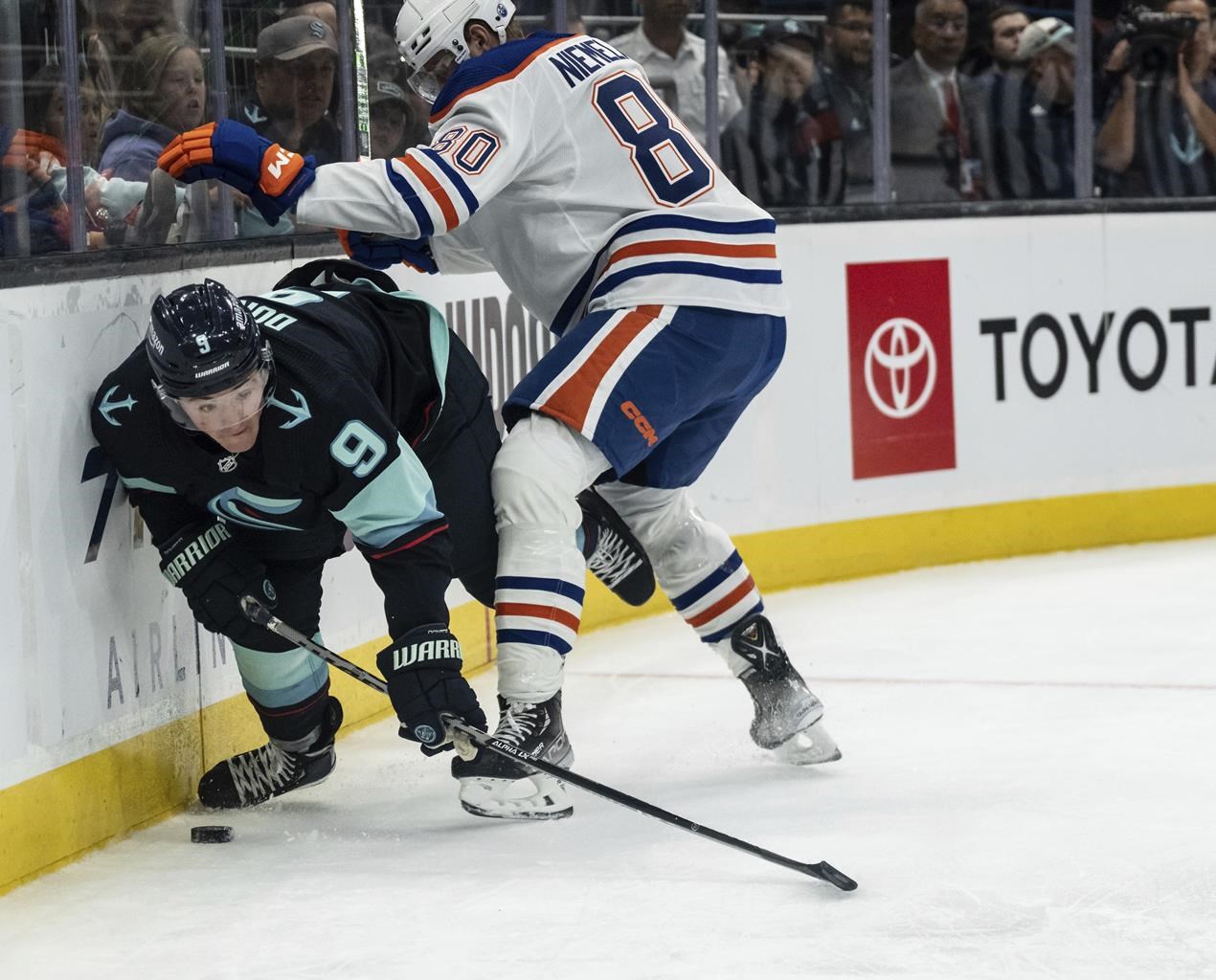Beniers marque pour les Kraken lors d’une victoire de pré-saison 3-0 contre les Oilers