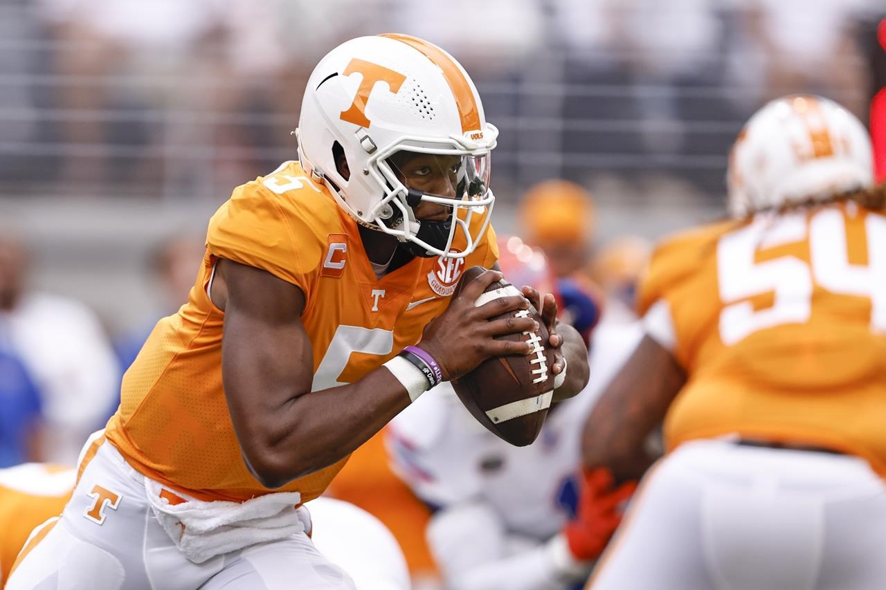 Hooker sparks No. 11 Tennessee over No. 20 Florida, 38-33