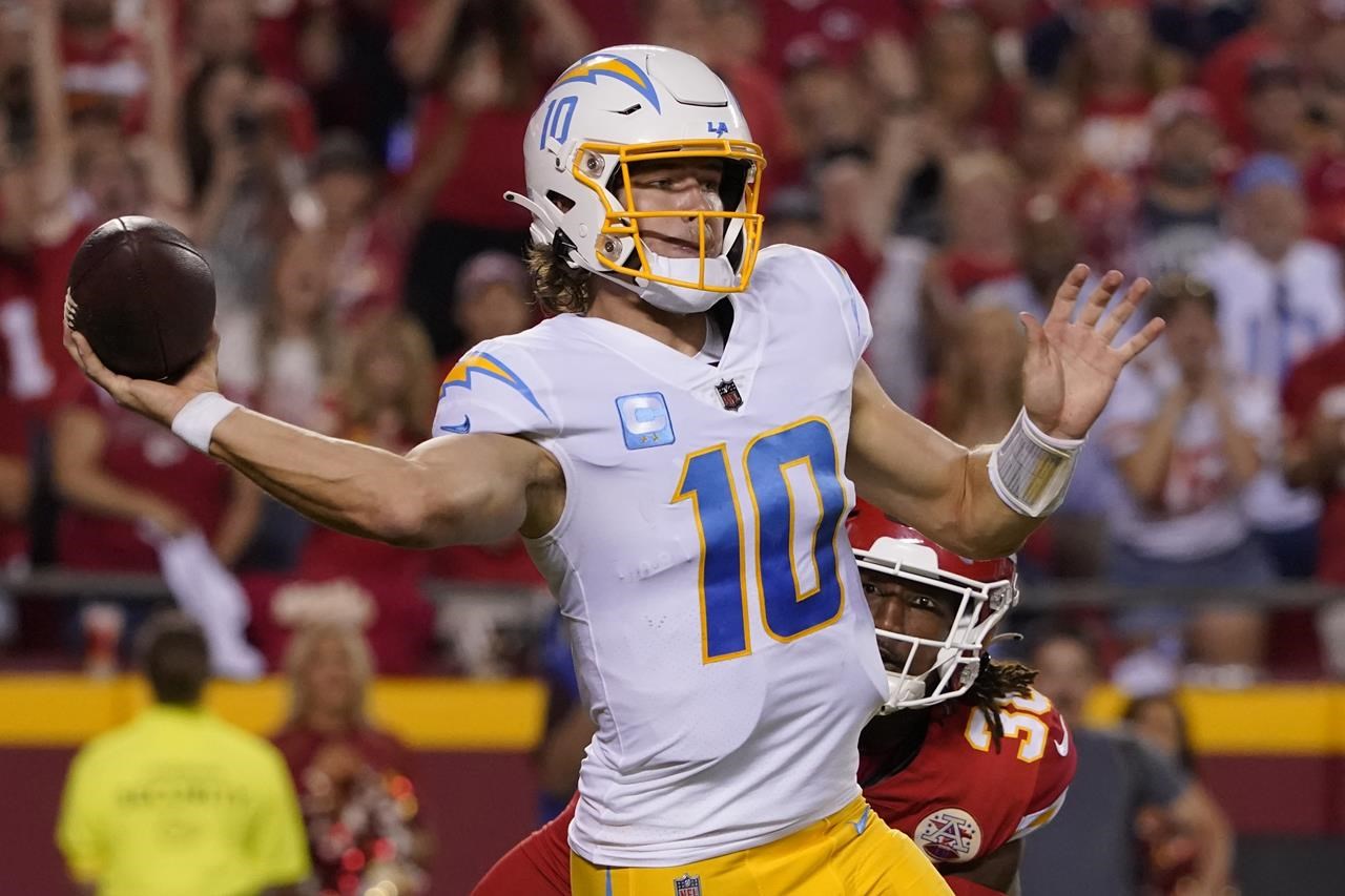 Le QB Herbert des Chargers est listé comme douteux contre les Jaguars