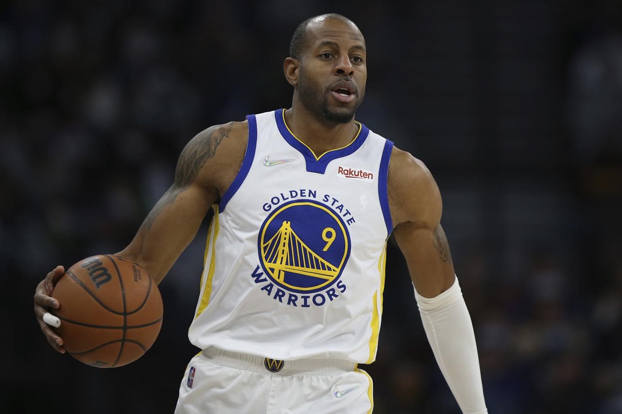 Le vétéran Iguodala re-signe avec les Warriors pour une 19e saison NBA