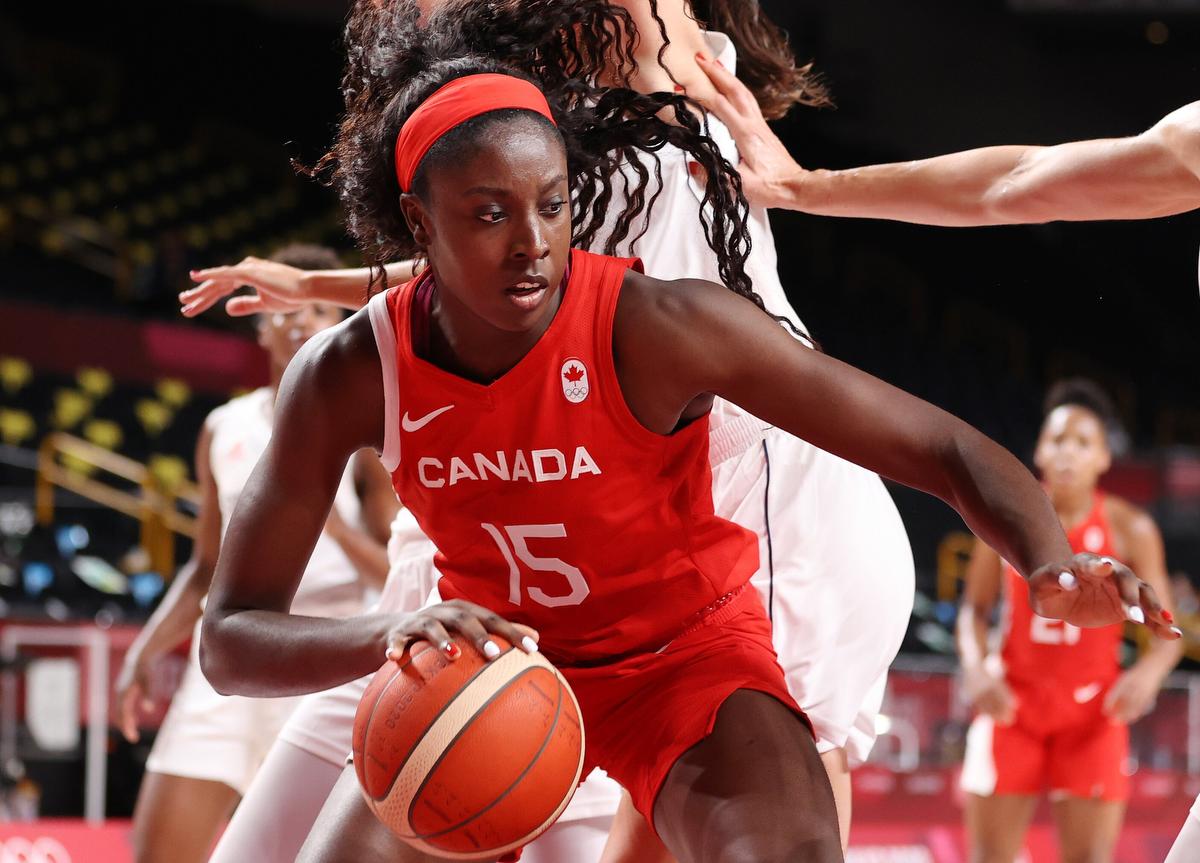 L’équipe canadienne de basket-ball féminin subit un changement de garde avant la Coupe du monde