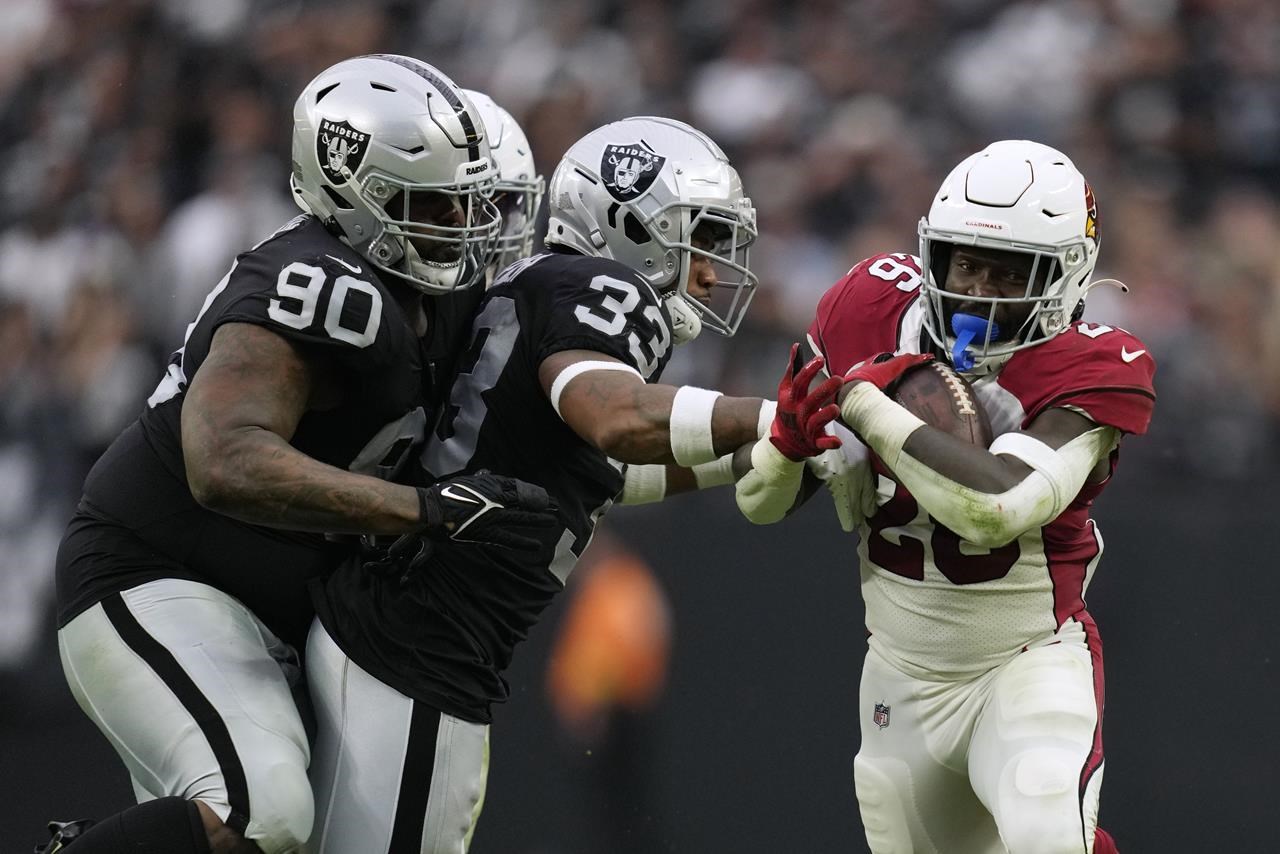 Les Raiders doivent relever le défi d’arrêter le RB Derrick Henry des Titans