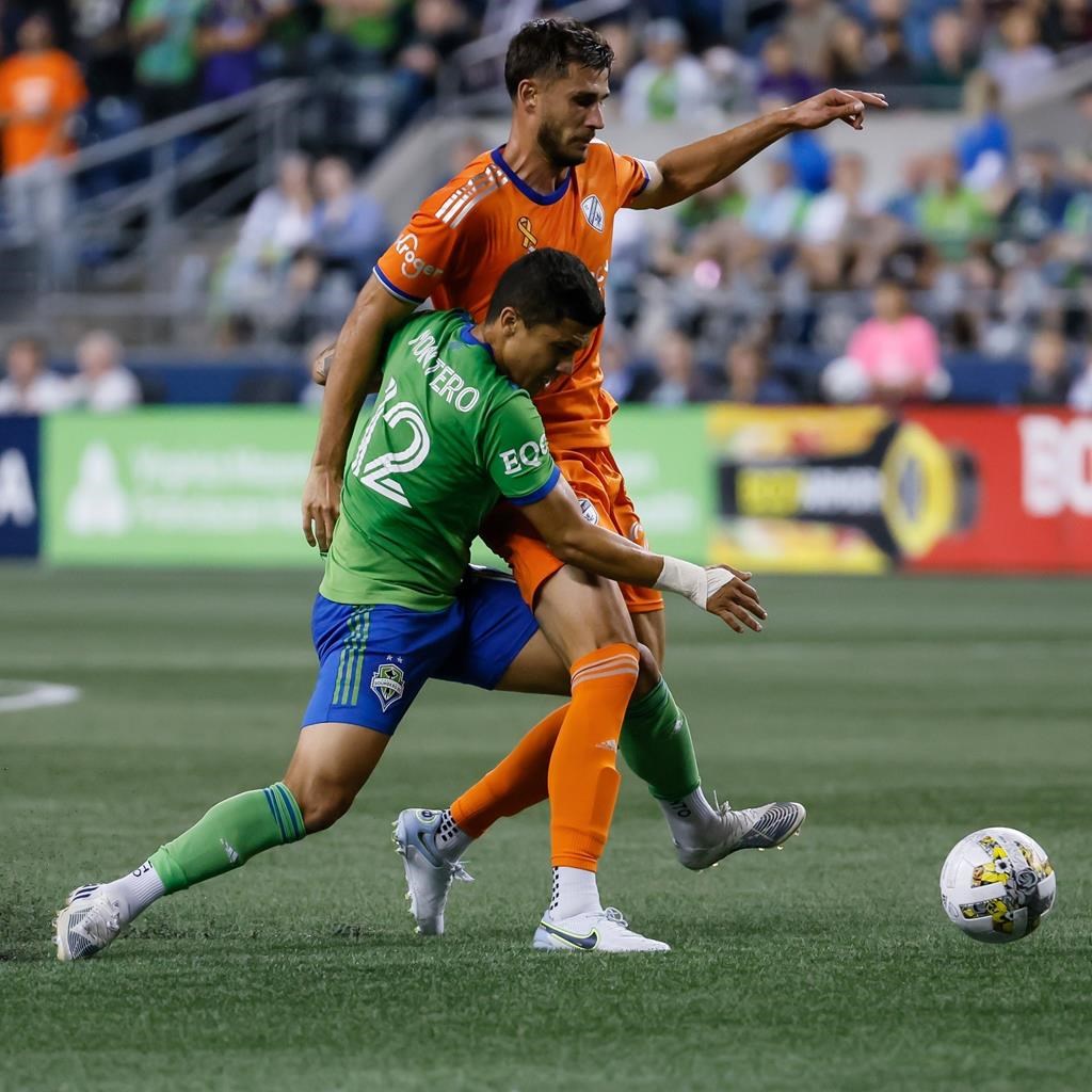 Montero helps Sounders draw Cincinnati 1-1