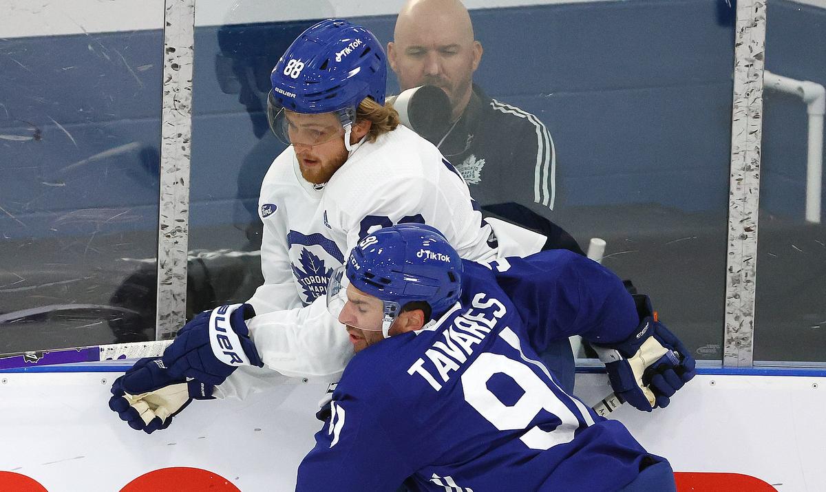 Nylander sait ce que c’est que de jouer sans Tavares. Il aura encore au moins 3 semaines sans le capitaine des Leafs