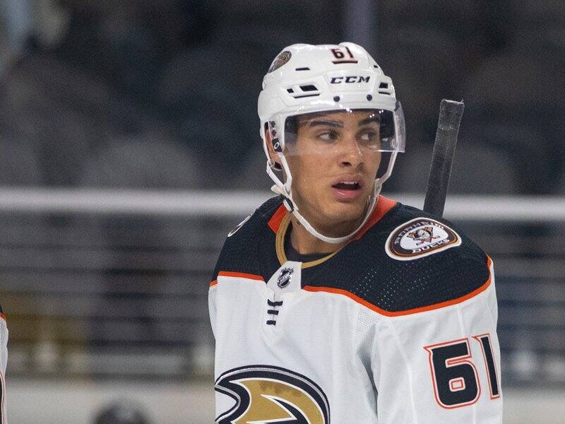 Tyson Hinds obtient son contrat avec les Ducks