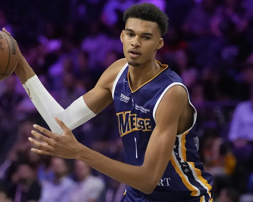 Victor Wembanyama, des Métropolitains 92 de Boulogne-Levallois, joue contre les Ignite de la NBA G League pendant la deuxième mi-temps d'un match de basket-ball d'exhibition, mardi 4 octobre 2022, à Henderson, Nevada.