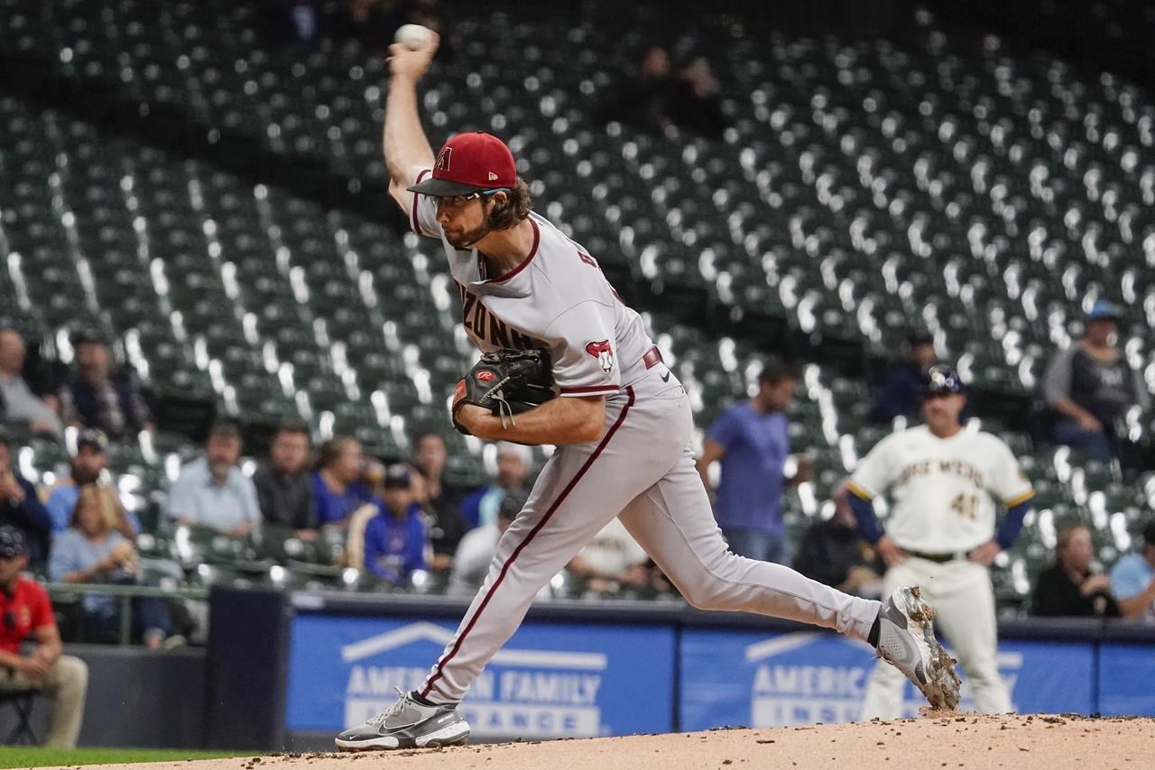 Lauer lance 6 manches sans coup sûr et les Brewers battent les D-backs 3-0
