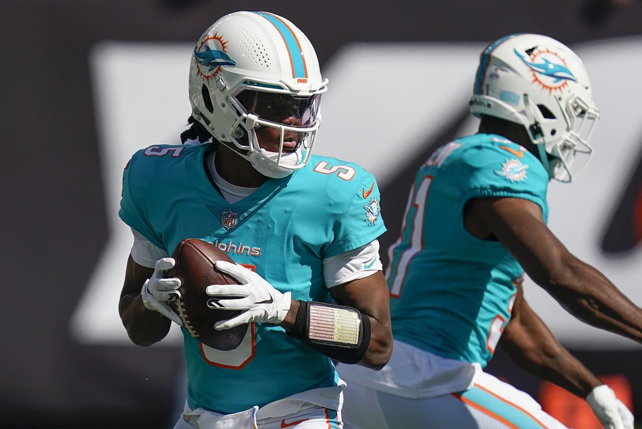 Le QB des Dolphins Bridgewater quitte le match avec des blessures contre les Jets
