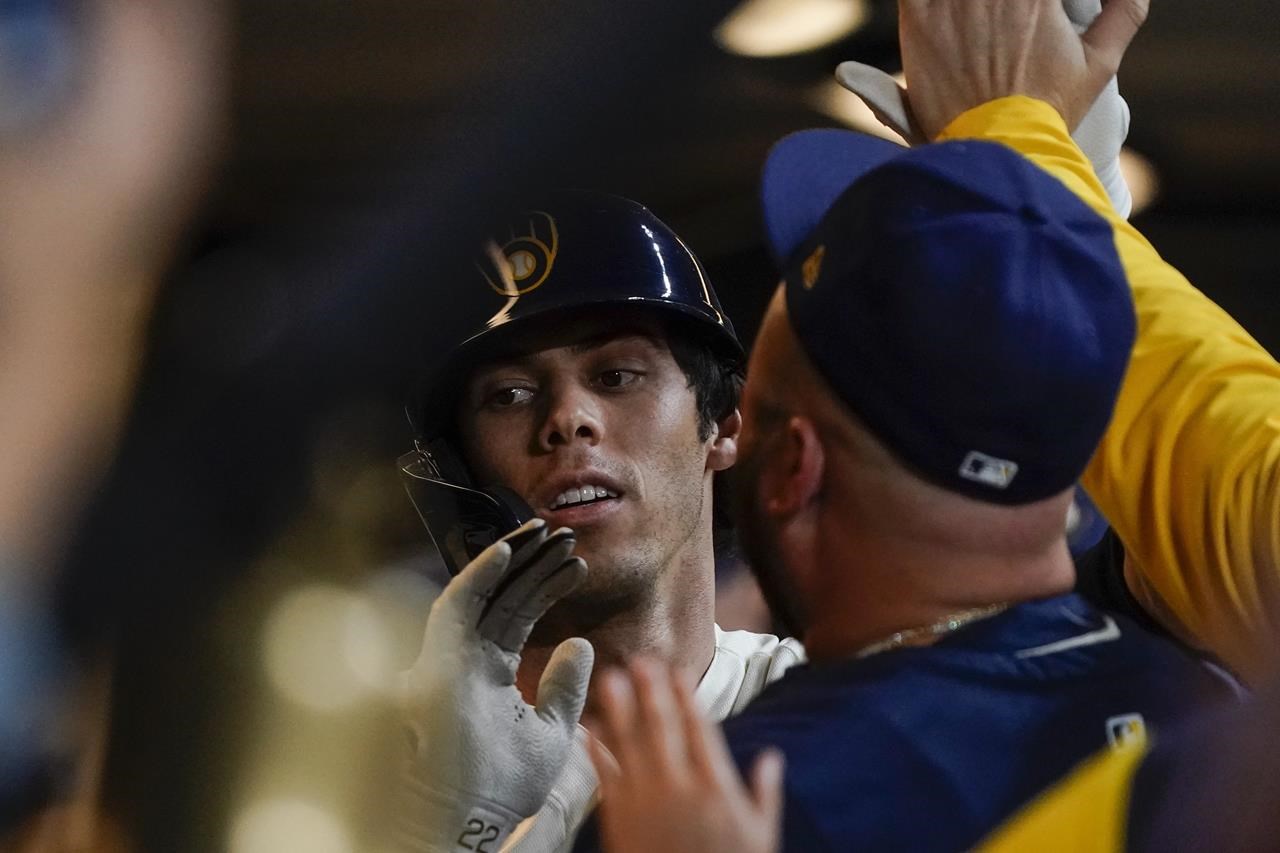 Les espoirs de playoffs des Brewers s’arrêtent malgré une victoire 6-5 sur les Diamondbacks