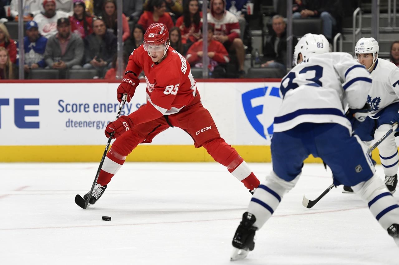 Les Red Wings se reprennent et éliminent les Maple Leafs 4-2 dans un match de pré-saison