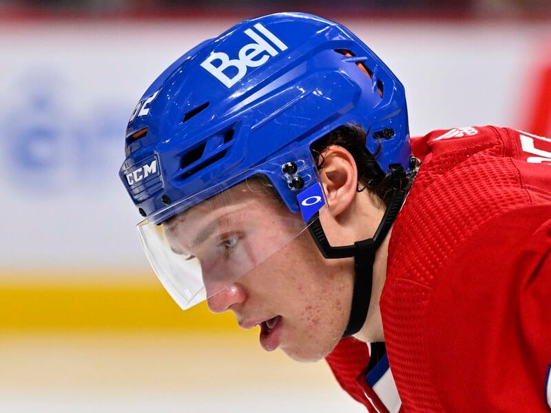 Owen Beck reçoit son cadeau du CH