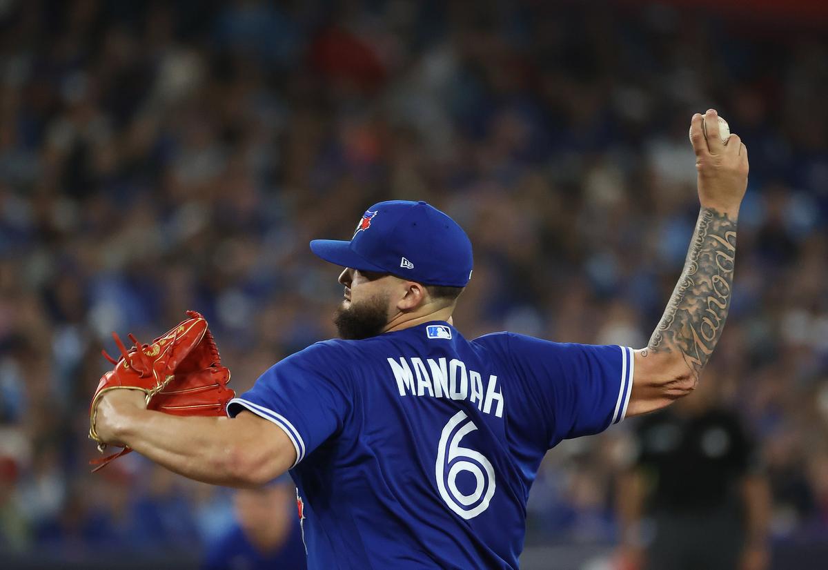 Rosie DiManno : Alek Manoah trouve ses jambes de playoffs une manche trop tard pour les Blue Jays