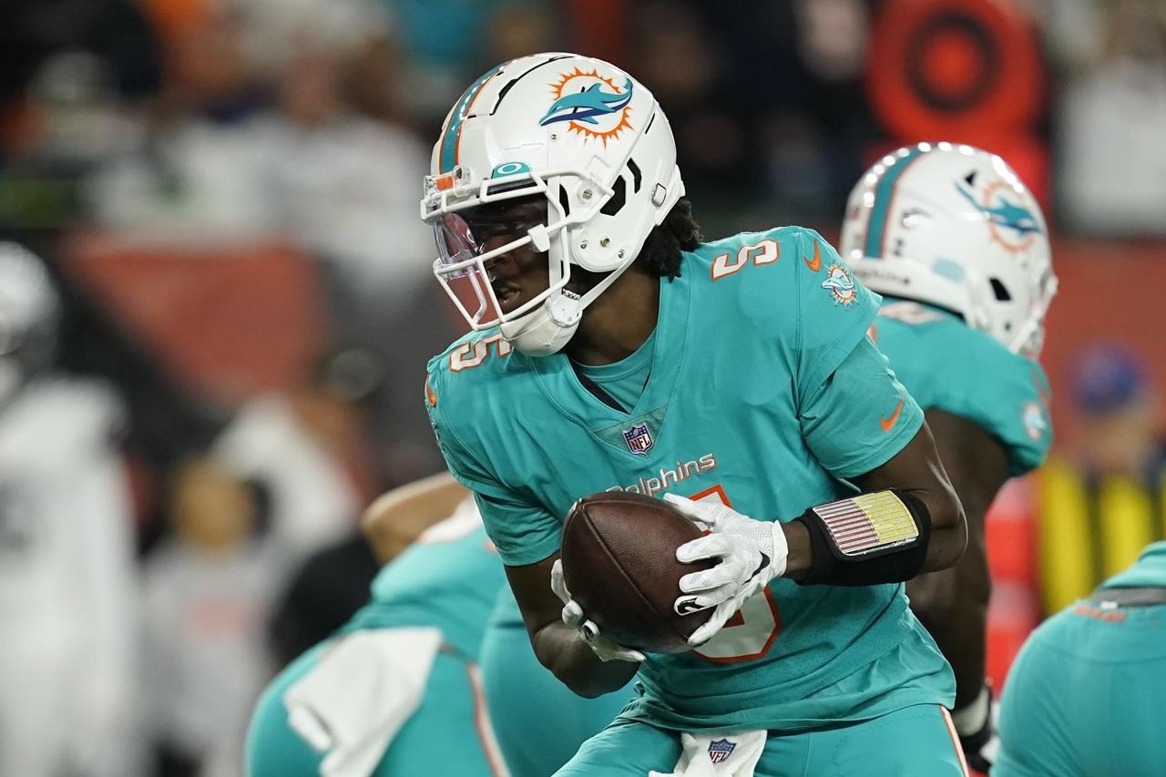 Tagovailoa des Dolphins exclu du match de dimanche contre les Jets