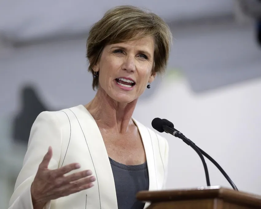 L'ancienne procureure générale adjointe des États-Unis, Sally Yates, prend la parole à l'Université Harvard, à Cambridge, Mass, Le 24 mai 2017. Une enquête indépendante sur les scandales qui ont éclaté dans la National Women's Soccer League la saison dernière a montré que les abus émotionnels et les inconduites sexuelles étaient systémiques dans le sport, impactant de multiples équipes, entraîneurs et joueurs. 