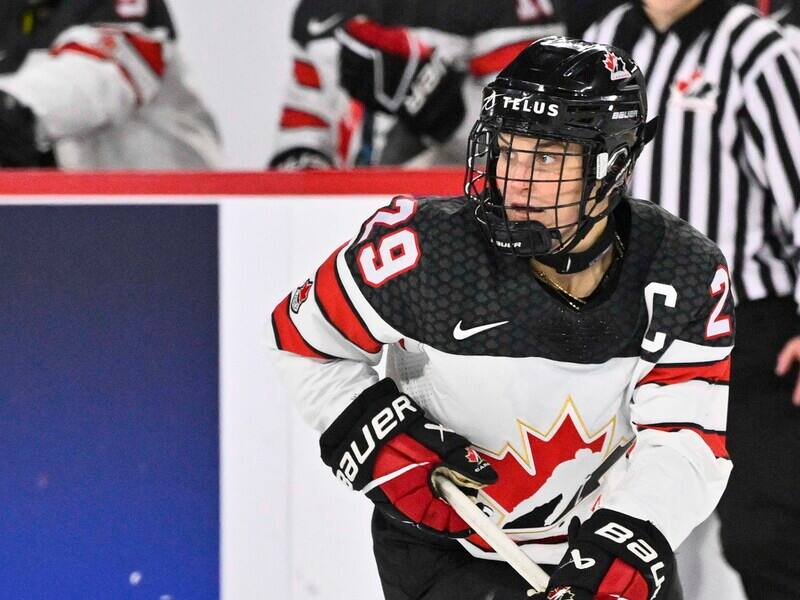 Marie-Philip Poulin en lice pour le titre de joueuse de lâannÃ©e de l’IIHF – TVA Sports