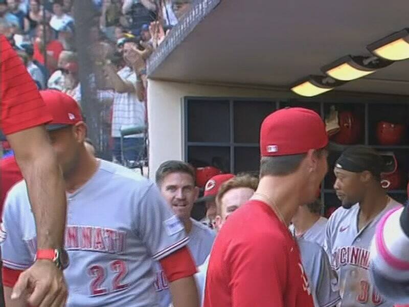 Ã VOIR: Elly De La Cruz vole le deuxiÃ¨me but, le troisiÃ¨me, et le marbre! – TVA Sports