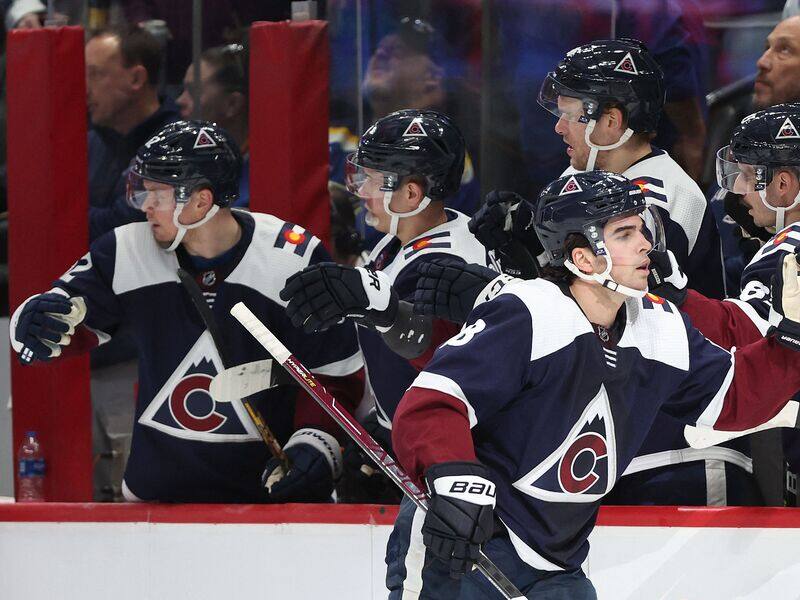 Canadiens: quatre ans pour Alex Newhook – TVA Sports