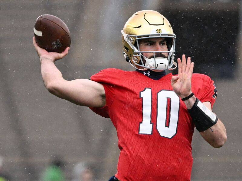 Ce joueur de football portera un collier… fait de sa propre cÃ´te – TVA Sports