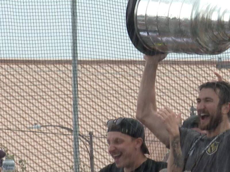 EN VIDÃO | DÃ©filÃ© de la coupe Stanley Ã  Amos – TVA Sports