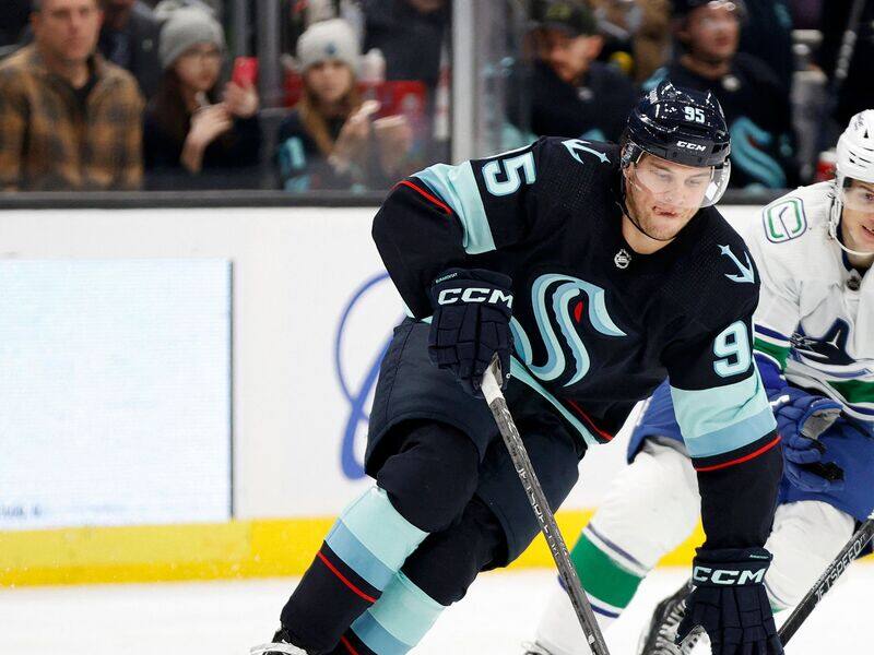 Andre Burakovsky, un choix risquÃ© pour les Â«poolersÂ», saura-t-il Ã©viter les blessures? – TVA Sports