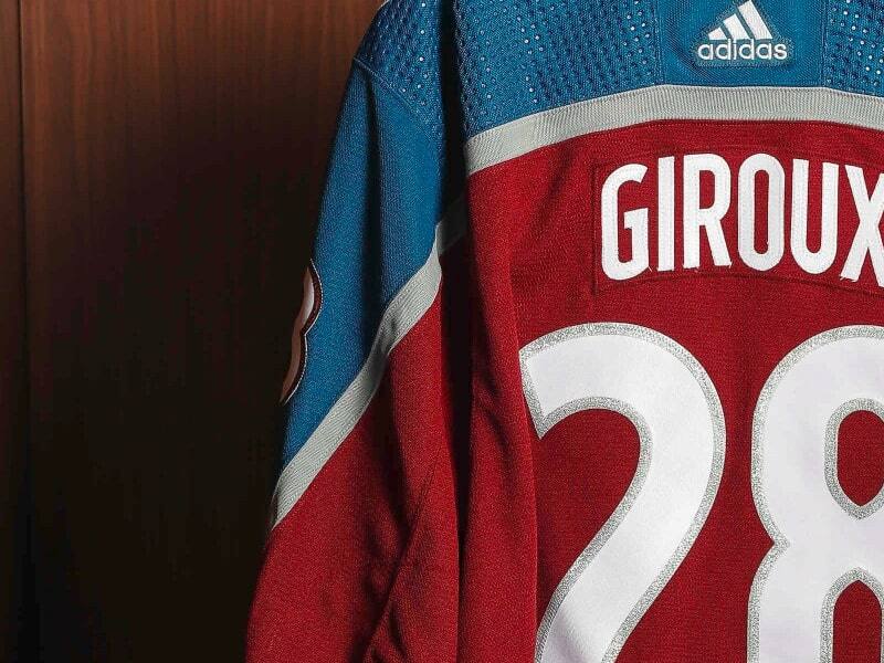 L’Avalanche met aux enchÃ¨res des chandails de Claude Giroux – TVA Sports