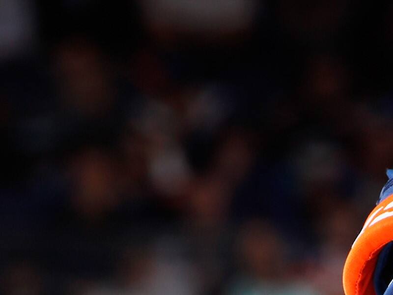 Admirez le talent de guitariste de ce joueur vedette des Islanders – TVA Sports