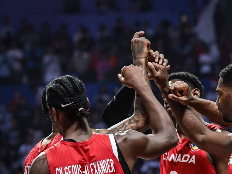 Basketball: le Canada surprend l’Espagne et se qualifie pour Paris – TVA Sports