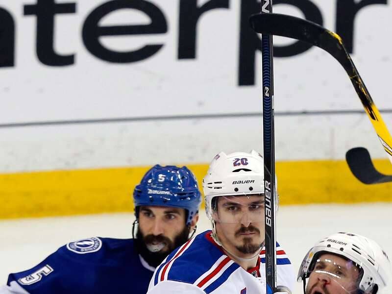 Bauer relance la production du cÃ©lÃ¨bre bÃ¢ton de Martin St-Louis – TVA Sports