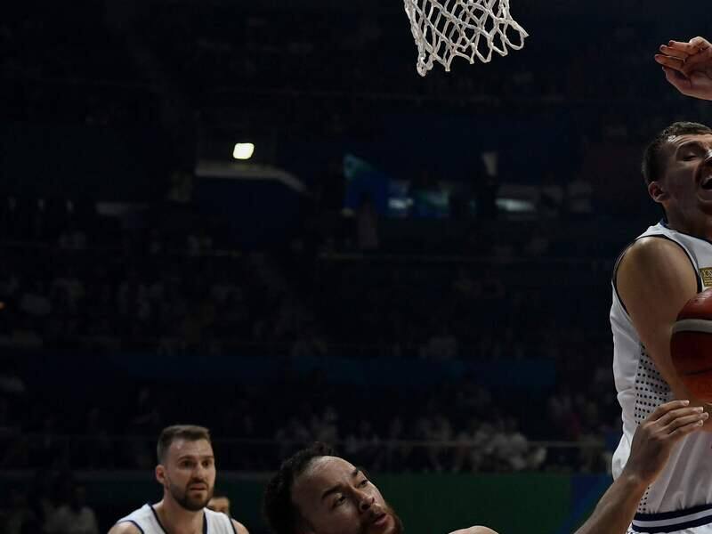 Coupe du monde de basketball : il se fait retirer un rein aprÃ¨s un coup de coude – TVA Sports