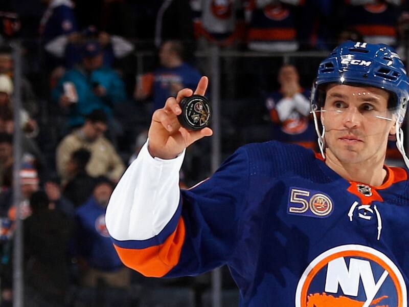 Islanders: Zach ParisÃ© nây sera pas – TVA Sports