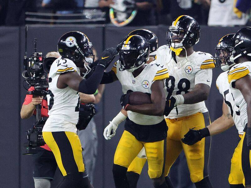 NFL : lâavion des Steelers atterrit dâurgence – TVA Sports