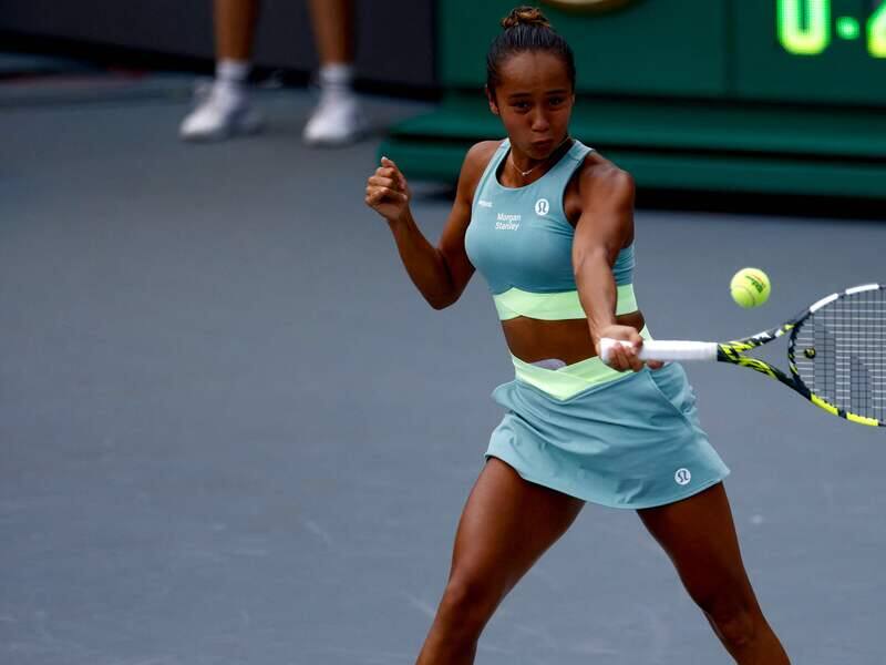 Tennis : Leylah Fernandez continue dâavancer Ã  Hong Kong – TVA Sports